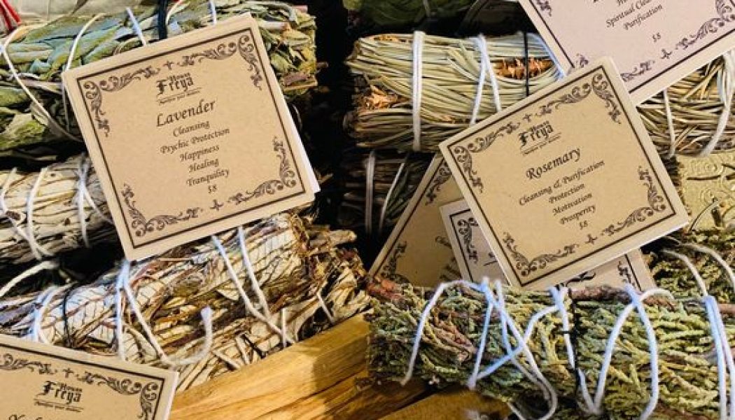 Smudging Herbs and their Properties