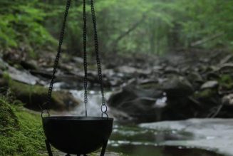 The Witch’s Cauldron: Origins, Magic & How to Use a Cauldron Today